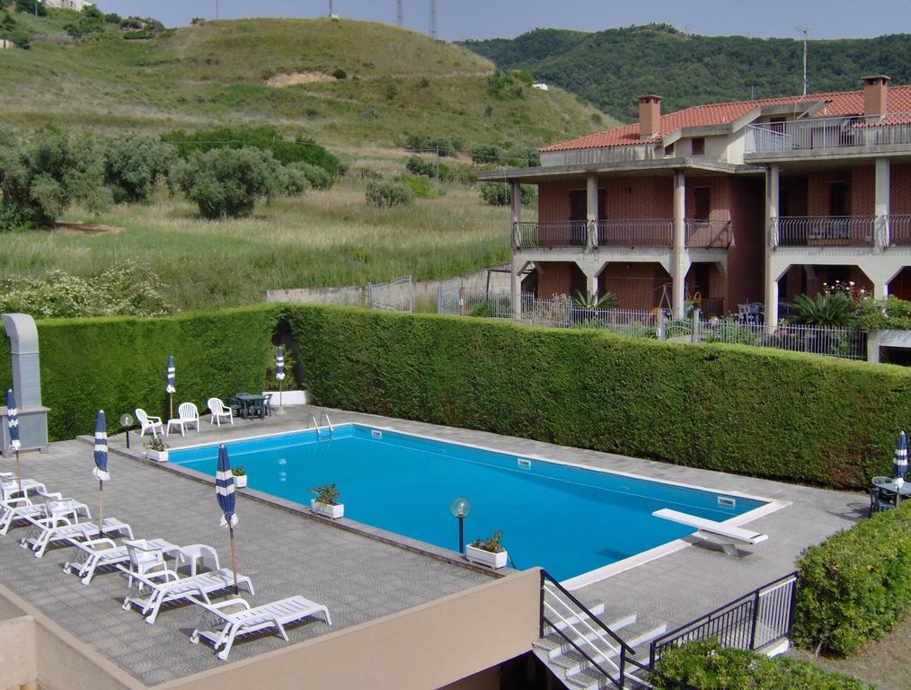 Hotel Svizzero Sangineto Exteriör bild