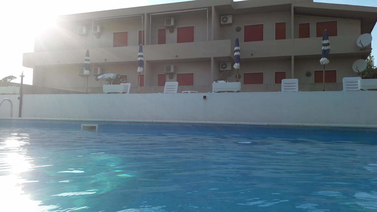Hotel Svizzero Sangineto Exteriör bild
